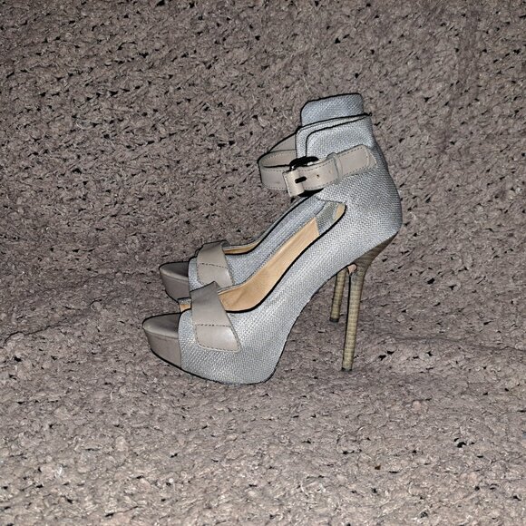 L.A.M.B. Gwen Stefani-Greige Leather Ankle Strap-Silver Nylon-Sz 6.5-Excellent - Picture 2 of 8